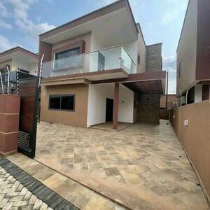 3Bedroom house@ Oyarifa/+233243321202