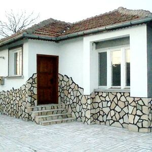 Bulgaria Property Finder (Stylish brand new 2-bedroom house,
