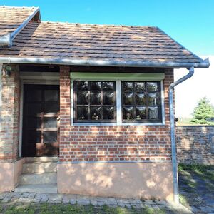  Renovated house with 5,400 m2 and 30 min from Lake Balaton.