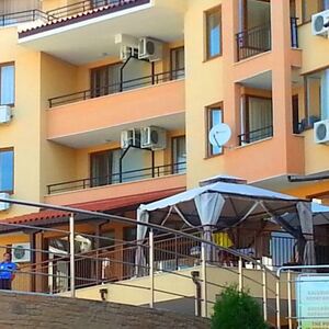 Furnished 1-bedroom apartment in Laguna, Sunny Beach, 300 m