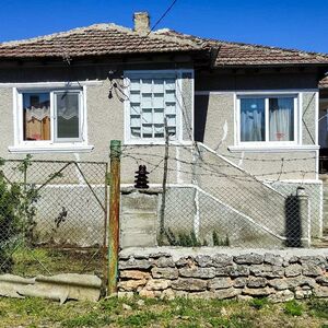 House with 2 bedrooms, 10 km to Kavarna and the sea