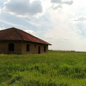 I am selling a house near Zrenjanin - Serbia