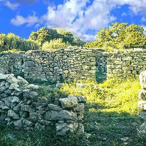 Land Plot with stone building 143 sq.m. at Kousunari Kythira