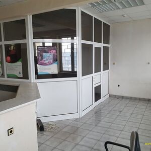 Cheap office area for rent located close to ferry and border