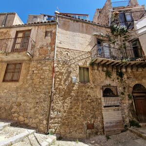 sh 752 town house, Caccamo, Sicily