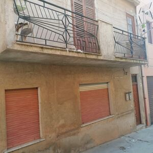 sh 757 town house, Caccamo, Sicily