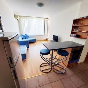 Two-room apartment in a nice complex near the water park!