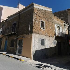 Townhouse in Sicily - Casa Siracusa Salita Regina Elena