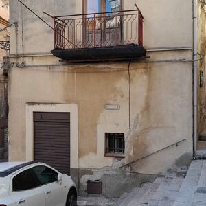 sh 766 town house, Caccamo, Sicily