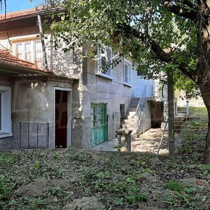 Cozy house in beautiful area near Ruse