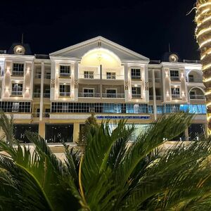 Hurghada Hub Resort: A Unique Destination for Living, Workin