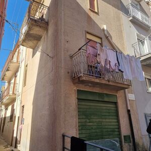 sh 772 town house, Caccamo, Sicily