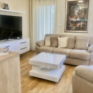 I am selling a LUX two-room apartment in Vozdovac