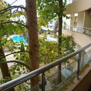 2-BED, 2-BATH Apartment with Pool View in Yassen Sunny Beach