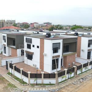 Luxurious 4 Bedroom townhouse@ Tseaddo/+233243321202