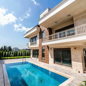 6+2+BASEMENT LUXURY VILLAS FOR SALE IN BEYLIKDUZU REGION 