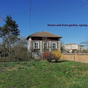 House in Suhache, with 3000m² land, barns, and more