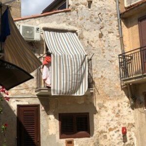 sh 775 town house, Caccamo, Sicily