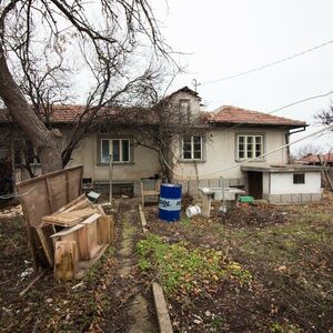 House with 2 Bedrooms and a big nice garden near Ruse