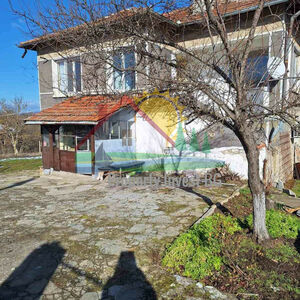 2-storey House 10 Km from Elhovo Town, Yambol district, yard