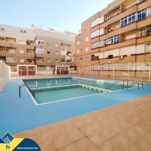 Apartment with shared pool in Torrevieja, Alicante province.