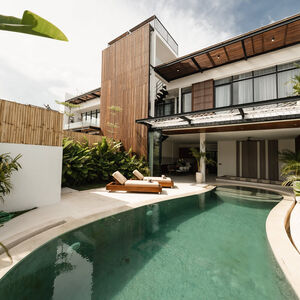 Canggu, Luxury 3 & 4BR Townhouses (Aquamarine I)