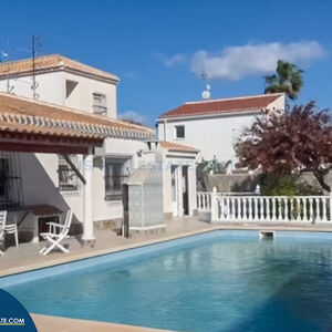 House with private pool, in the province of Alicante