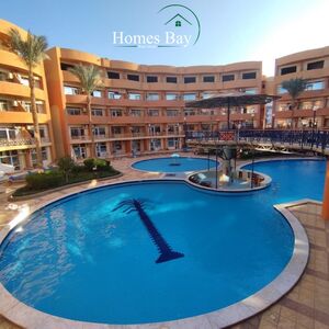 Oasis Resort: Cozy 2-Bed with Pool view, Fully Furnished!