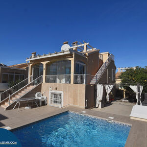 Villa with private pool in Torrevieja, Alicante province