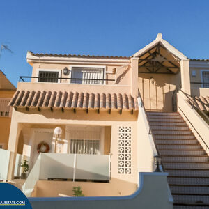 Second-floor bungalow in Villamartin, Alicante province