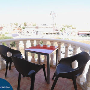 Apartment with terrace in Villamartin, Alicante province. 3 