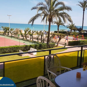 4-room apartment on the first line with sea view, in Alicant