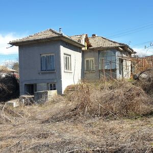 Bulgarian house in a lovely village close to Danube &Romania