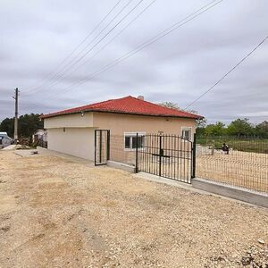 4 Bed house with big garden only 10 km to the SEA
