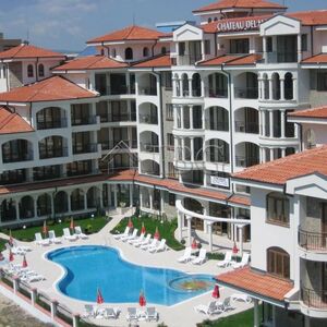 Apartment with view to Pool and Sea, Chateau Del Mar