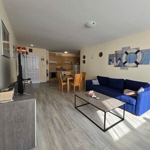 1-Bedroom Apartment with partial Sea View, Marina View Fort