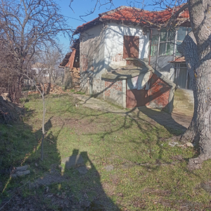 Private Bulgarian house for sale in village Iskra