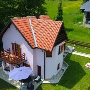 I am selling a house on Tara