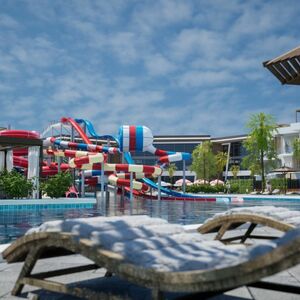one bedroom+Private roof in the largest pool resort hurghada
