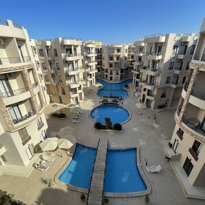 Fully Furnished 2-Bedroom Apartment in Tropical Resort, Hurg