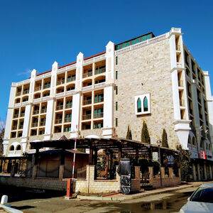 One-Bedroom Furnished Apartment for Sale in Babylon 