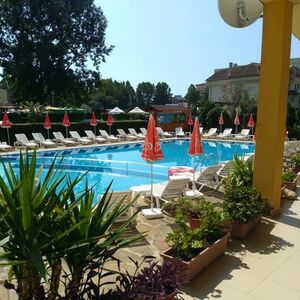 Two-bedroom apartment in the Blue Summer complex,Sunny beach