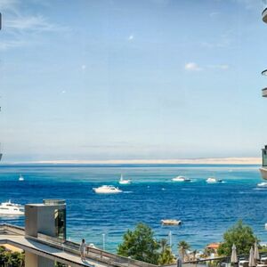  Sea View 1-Bedroom Apartment In Prime Location 