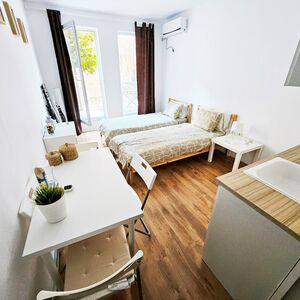 Studio with access to the garden and the pool in Sunny Day 6