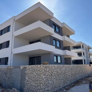 A Contemporary Seaside Residence – Novalja, Pag Island