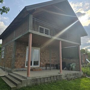 I am selling a cottage in Beska on the Danube