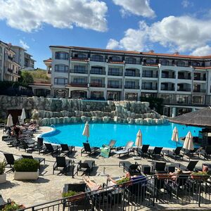 1-Bedroom Apartment with Pool View, Vineyards Resort, Aheloy
