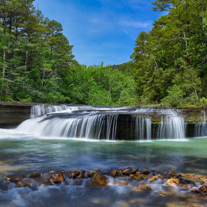 Your Dream House Awaits – Arkansas off the grid 