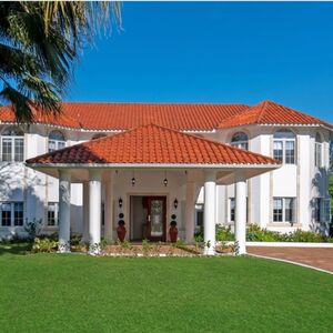 Sea Horse Ranch Villa For Sale