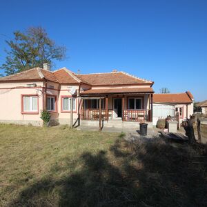 Renovated house in Miladinovtsi near Dobrich town